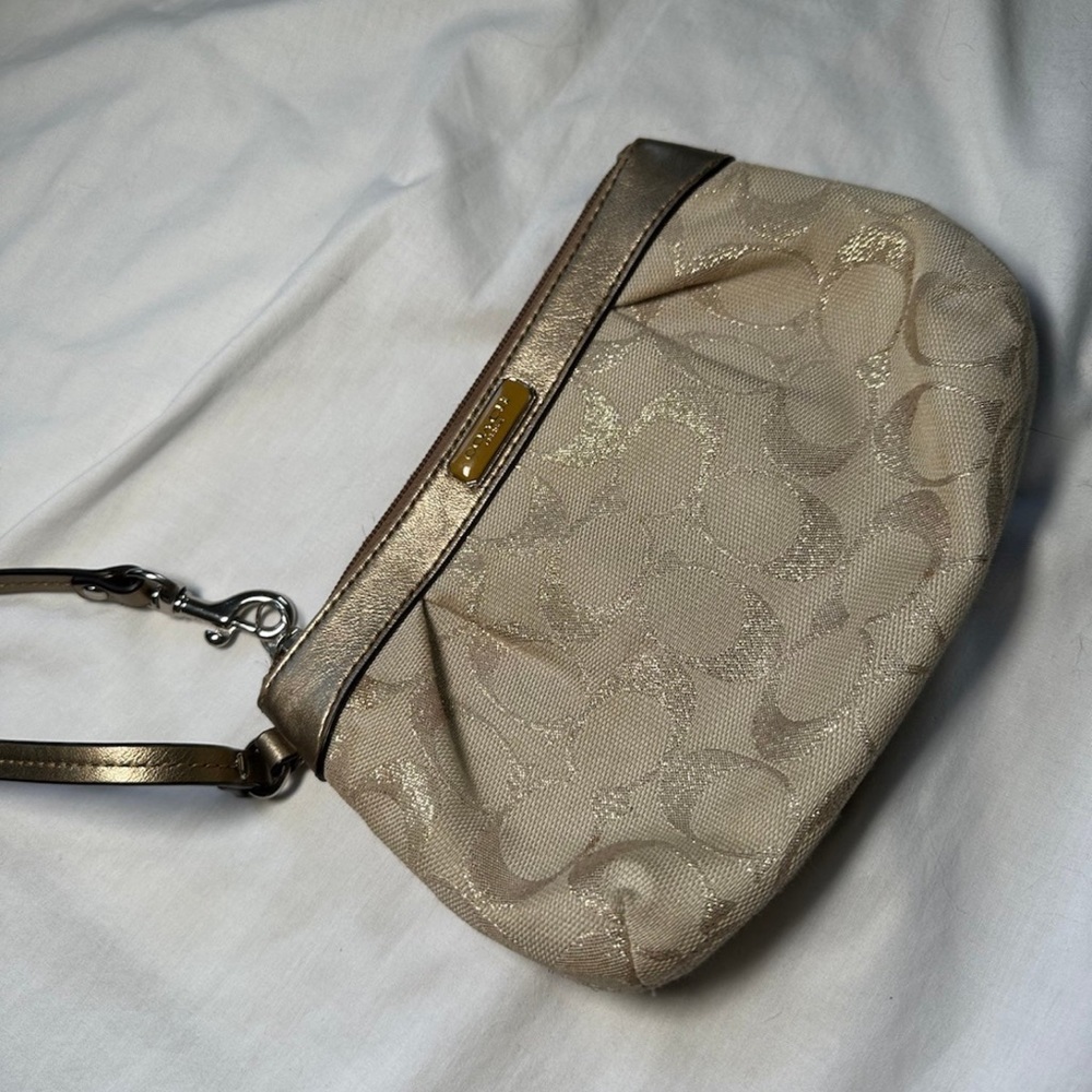 Vintage Y2K Coach Beige Metallic Wristlet